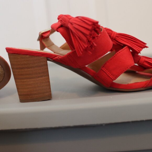 Crown & Ivy  Lucyn Tassel Heels with Ankle Strap Size 8 - Picture 7 of 11